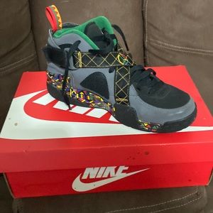 Nike Air Raids (Live Together, Play Together)